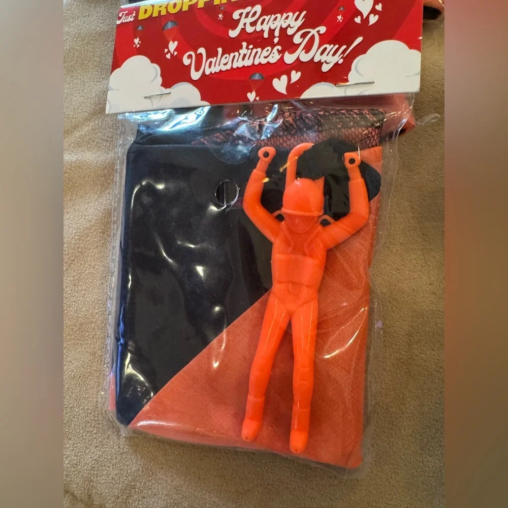 Colorful Climbing Figures Party Favors 14 in all parachute 🪂 men! Nwt